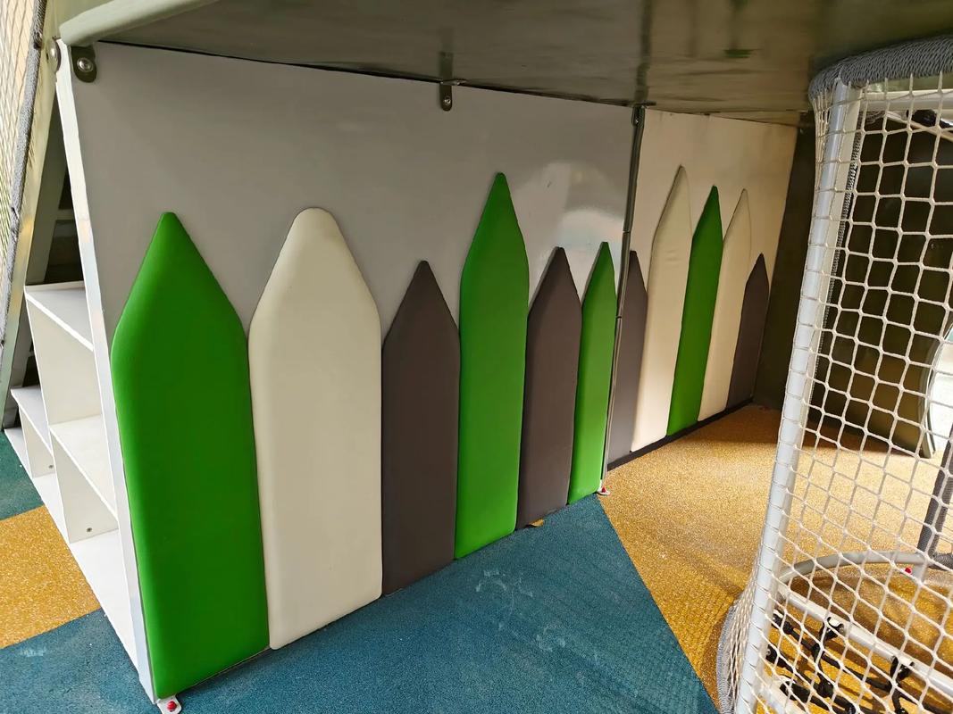 中山遠洋天著架空層小非標康體設施全面竣工，搖馬、蹺蹺板與健身設備完善社區活力空間