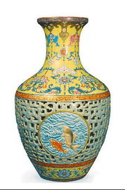 2010年中國文物藝術(shù)品拍賣市場 成交額突破502億，億元拍品引領(lǐng)風(fēng)潮